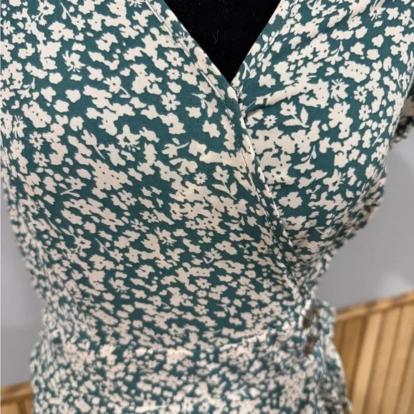 Sienna Sky Floral Faux-Wrap Maxi Dress - Size S - Picture 4 of 9